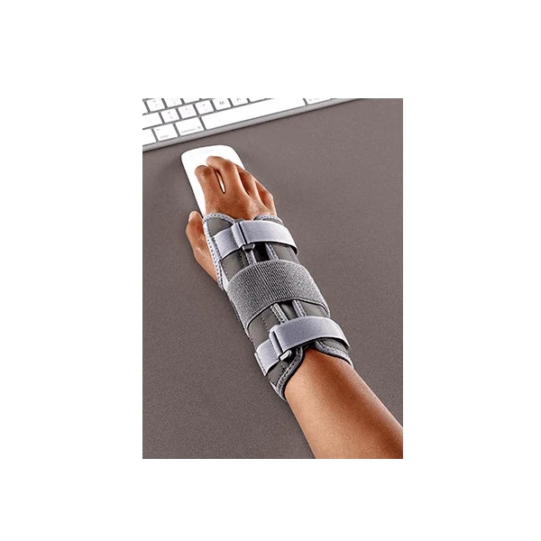 Futuro Deluxe Wrist Stabiliser Right Hand - Image 3